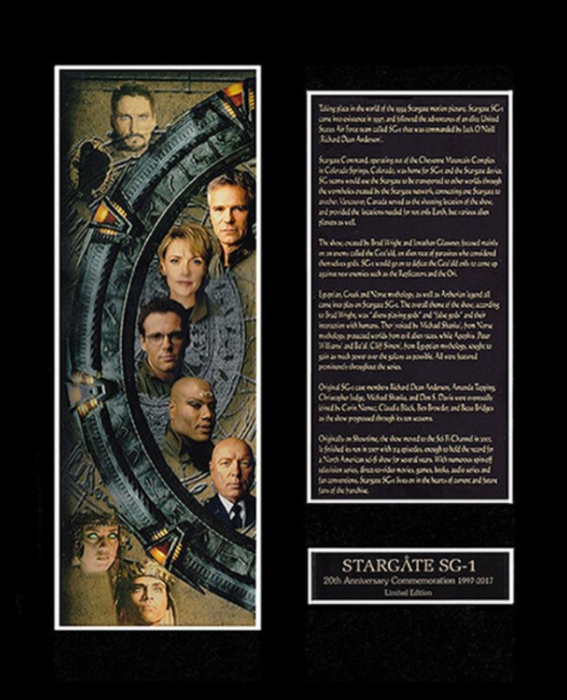 legends-display-stargate-20th-anniversary.jpg