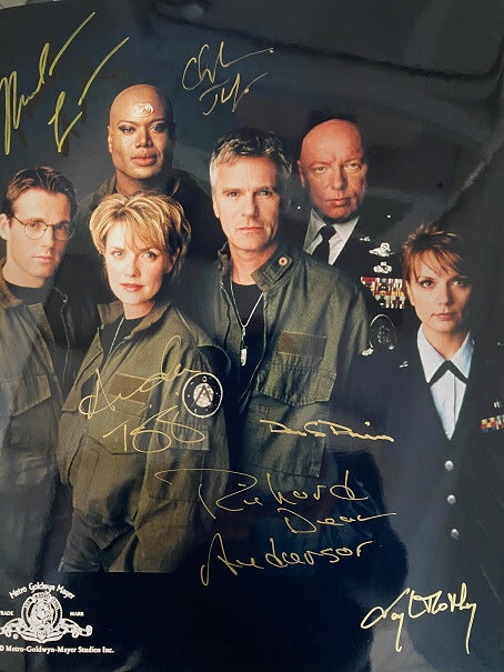 matted-sg1-cast-photo-signed-1b.jpg