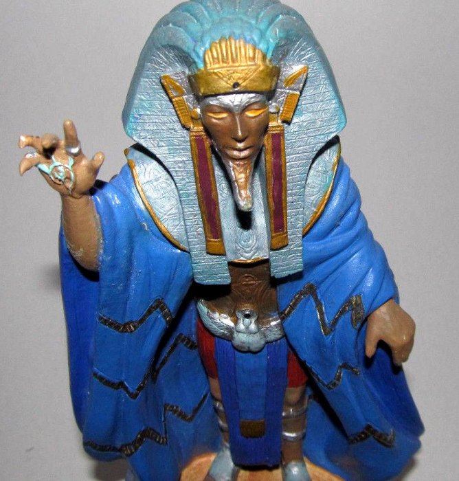 applause-figurine-ra-07.jpg