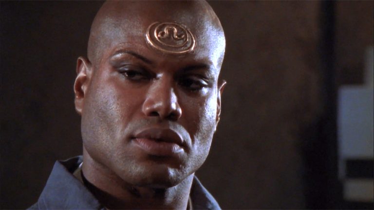 Goof Gate: Twelve Stargate SG-1 Production Errors You Might Not Have ...