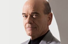 Robert Picardo