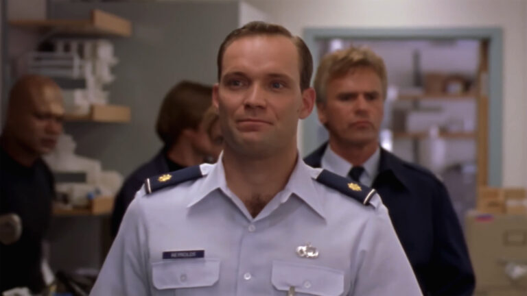 Major Reynolds (Eric Breker)